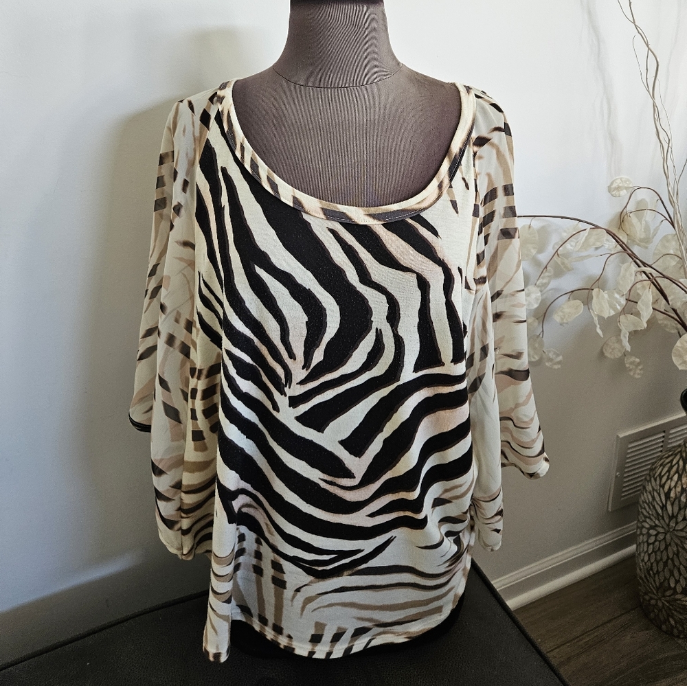 Tiger stripe flutter sleeve top